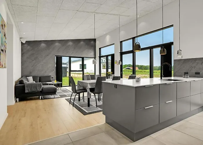 Gorgeous In With Kitchen בית נופש