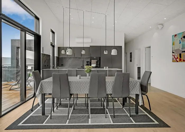 בית נופש Gorgeous In With Kitchen